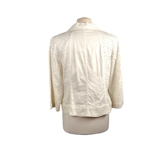 Chico’s White Denim Jean Jacket w/Eyelet  3/4 Length Sleeves & Trim Chico’s Sz L - Picture 4 of 9